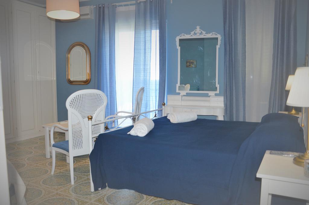 B&B A Due Passi Dal Mare Ταορμίνα Εξωτερικό φωτογραφία