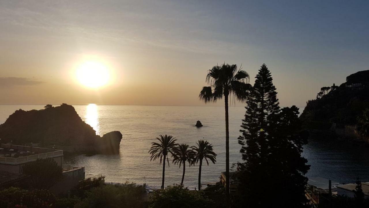 B&B A Due Passi Dal Mare Ταορμίνα Εξωτερικό φωτογραφία